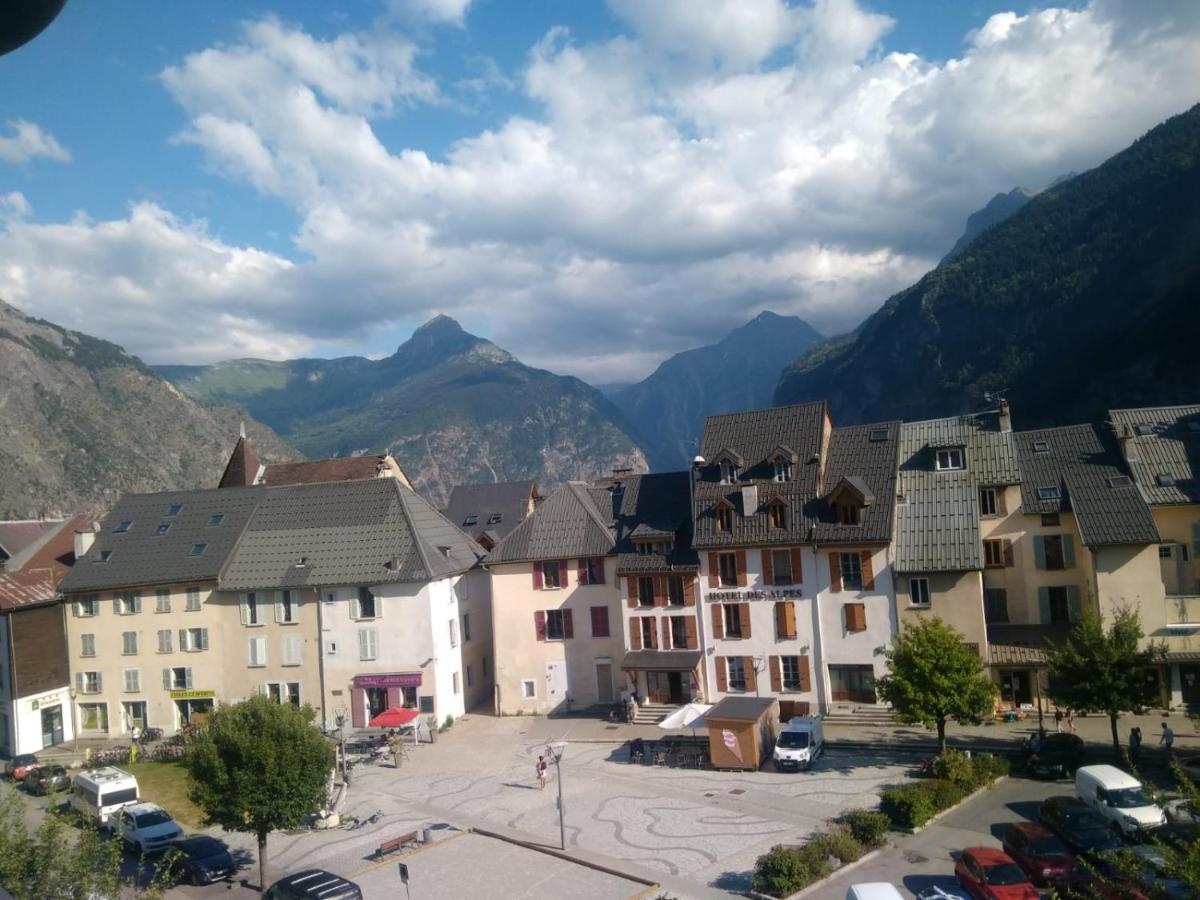 Studio Center Bourg D'Oisans Le Bourg-dʼOisans Kültér fotó